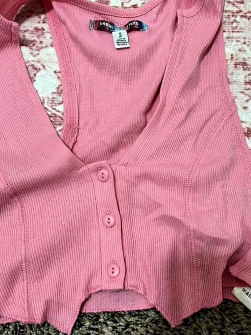Outfitters Ribbed Button Front Tank Top in Pink Size Small